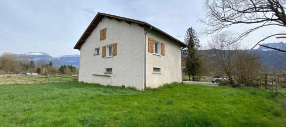 Casa de 2 dormitorios en Moirans, France No. 274628 2
