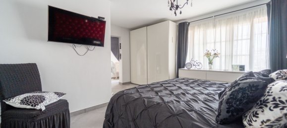 4 bedrooms Villa in Fuengirola, Spain No. 146390 15