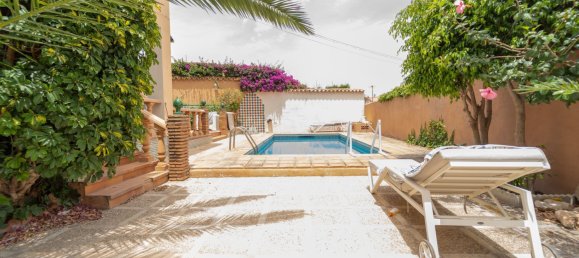 4 bedrooms Villa in Fuengirola, Spain No. 146390 9