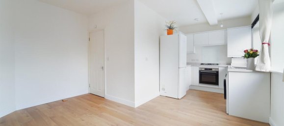 1 bedroom Apartment in Surbiton, United Kingdom No. 9973 2