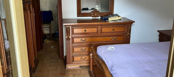 Дом с 4 комнатами в Фальчано дель Массико, Италия № 161158 2