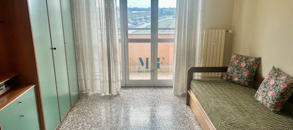 2-salle Appartement à Vimodrone, Italy No. 228039 9