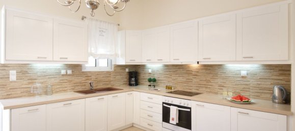 Propiedad comercial de 3 dormitorios en Rethymno, Greece No. 233 11