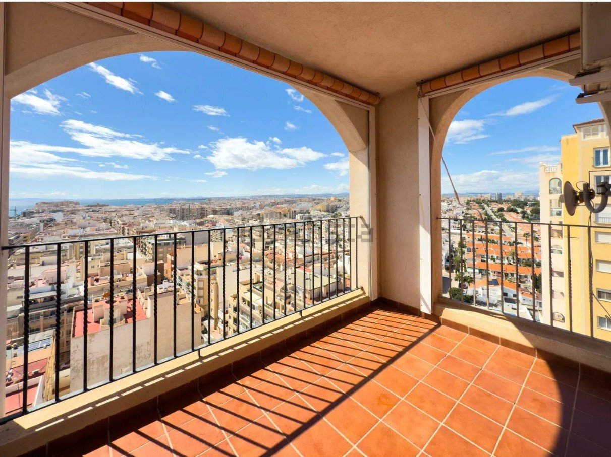 2 bedrooms Apartment in Torrevieja, Spain No. 286302