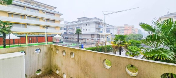 Apartamento de 2 dormitorios en San Michele al Tagliamento, Italy No. 143978 33