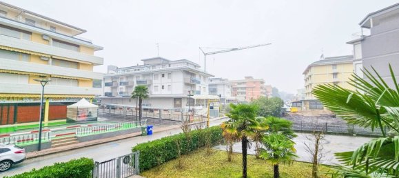 Apartamento de 2 dormitorios en San Michele al Tagliamento, Italy No. 143978 34