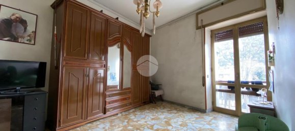 3 rooms Apartment in San Giorgio a Cremano, Italy No. 64027 5