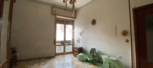 3 rooms Apartment in San Giorgio a Cremano, Italy No. 64027 6