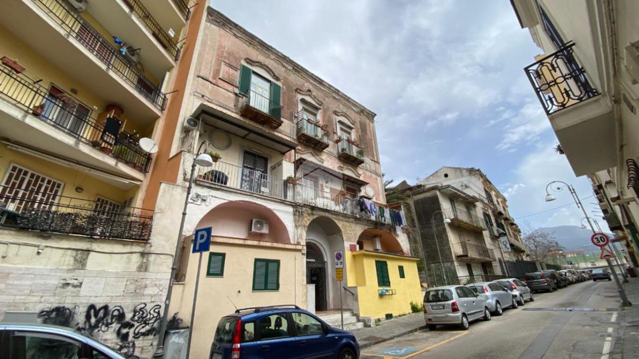 3 rooms Apartment in San Giorgio a Cremano, Italy No. 64027