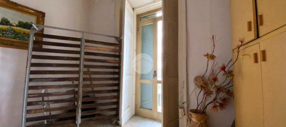 3 rooms Apartment in San Giorgio a Cremano, Italy No. 64027 20