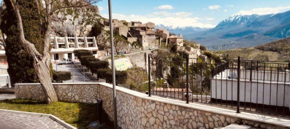 1 Schlafzimmer Haus in Pescosansonesco, Italy, Nr. 339699 8