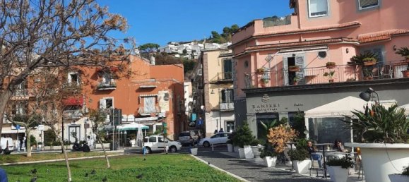 4 bedrooms Apartment in Pozzuoli, Italy No. 327741 11