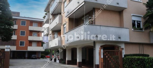 2 bedrooms Apartment in Castelletto sopra Ticino, Italy No. 56147 2