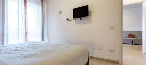 Studio in Cagliari, Italy No. 263006 21