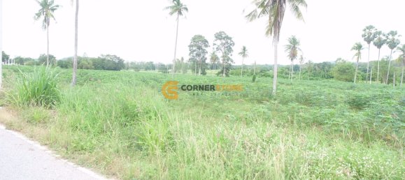  Commercial property in Pattaya, Thailand No. 19540 4