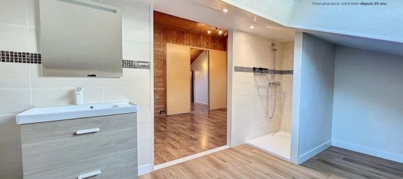 5 bedrooms House in Isere, France No. 197414 11