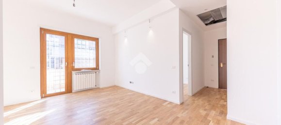 3 Schlafzimmer Penthouse in Rome, Italy, Nr. 377760 12