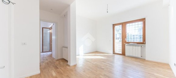 3 Schlafzimmer Penthouse in Rome, Italy, Nr. 377760 2