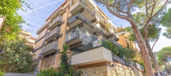 3 Schlafzimmer Penthouse in Rome, Italy, Nr. 377760 6