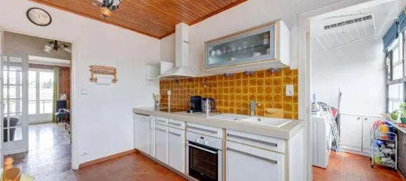 Apartamento de 3 dormitorios en Venissieux, France No. 351101 8