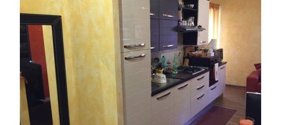 3 rooms Apartment in Rome, Italy No. 254022 2