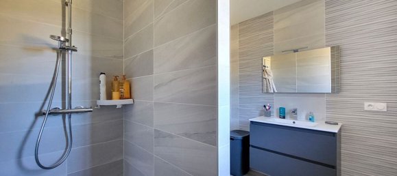 Casa de 3 dormitorios en Rhone, France No. 317063 9