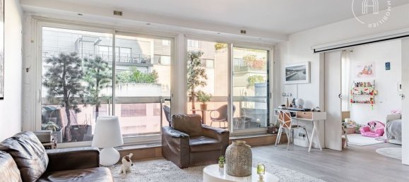 Квартира с 3 спальнями в Париж, Франция № 184805 4