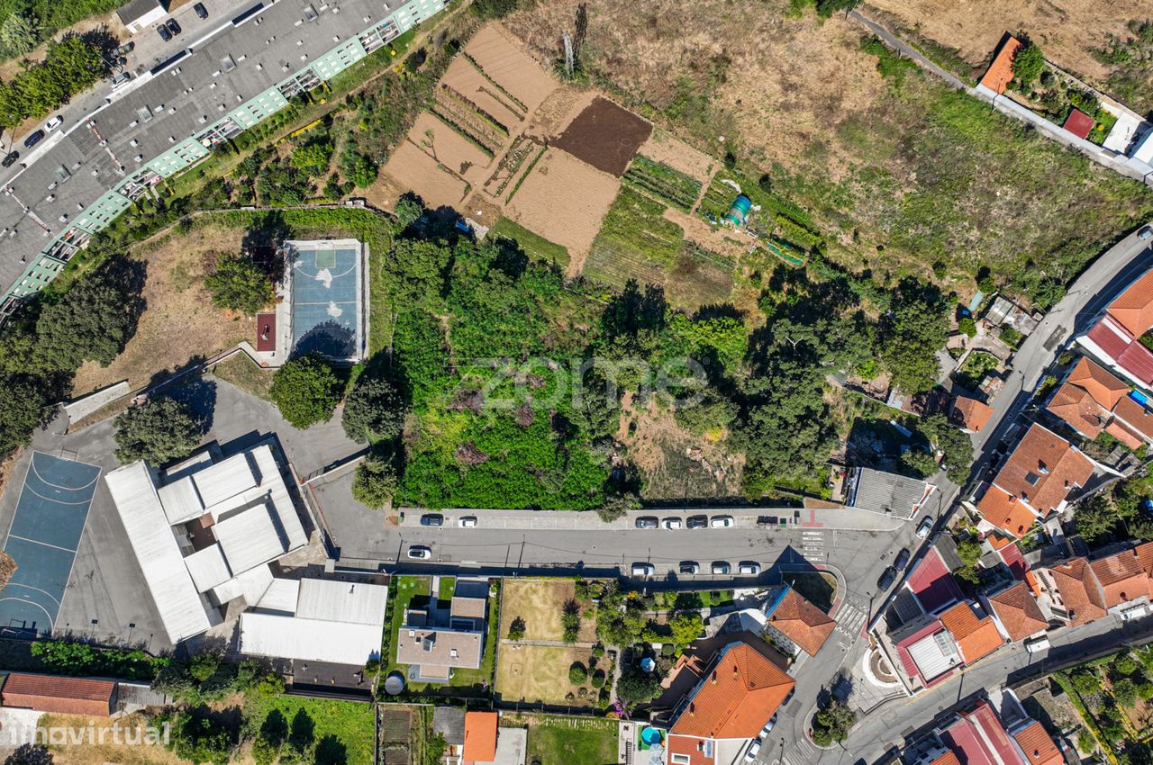 2194m² Land in Rio Tinto, Portugal No. 136912