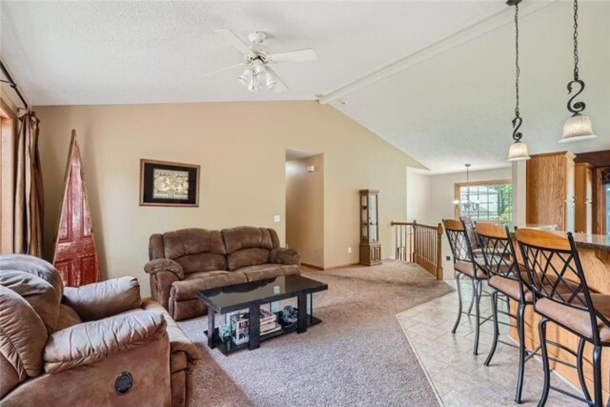 5 bedrooms House in Lakeville, USA No. 371168