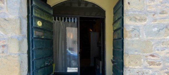 3 rooms Duplex in Cortona, Italy No. 39712 3