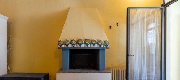 3 rooms Duplex in Cortona, Italy No. 39712 16