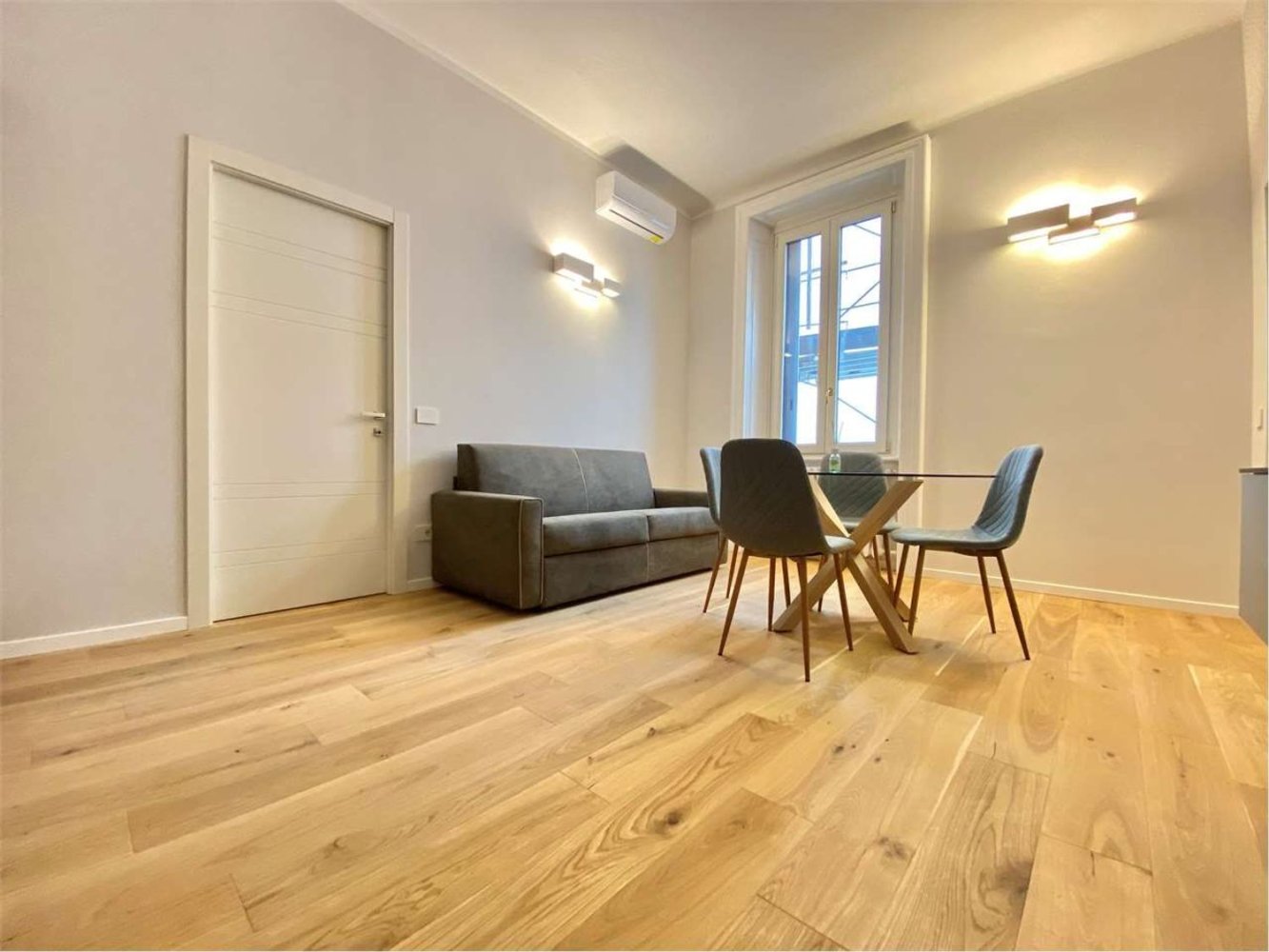 2-Zimmer Wohnung in Milan, Italy, Nr. 240130