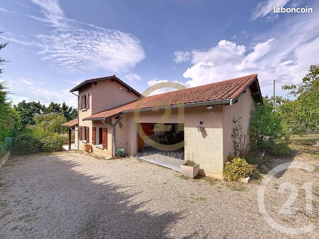 3 bedrooms Villa in Saint-Genis-Laval, France No. 337886