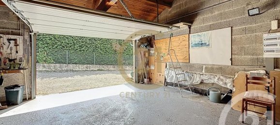 3 bedrooms Villa in Saint-Genis-Laval, France No. 337886 8