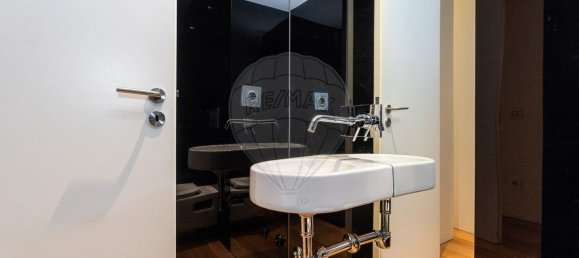 4 bedrooms Apartment in Porto, Portugal No. 99620 20