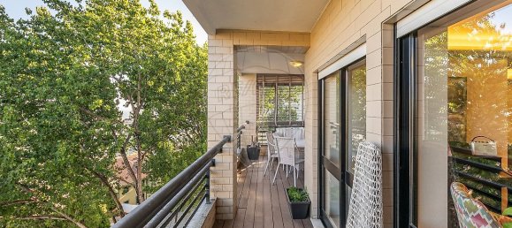 4 bedrooms Apartment in Porto, Portugal No. 99620 11