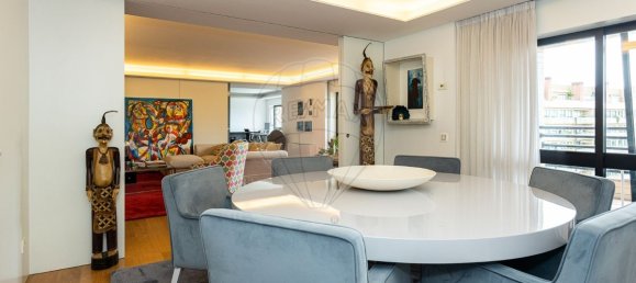 4 bedrooms Apartment in Porto, Portugal No. 99620 2