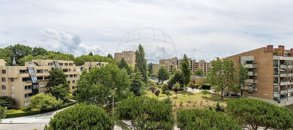 4 bedrooms Apartment in Porto, Portugal No. 99620 37