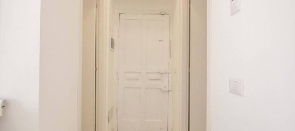 2-salle Appartement à Rome, Italy No. 36347 3