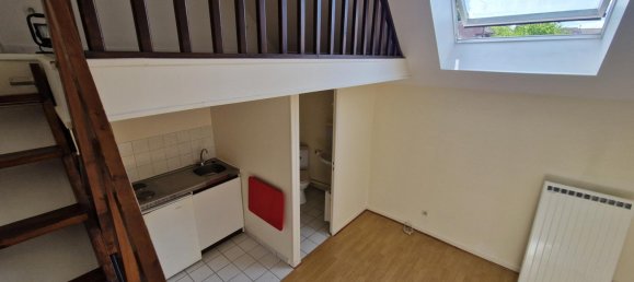 Studio in Villiers-Adam, France No. 335020 6