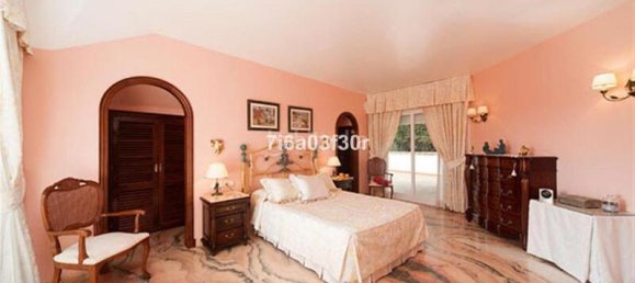 Villa T5 em Estepona, Spain N.º 118892 8