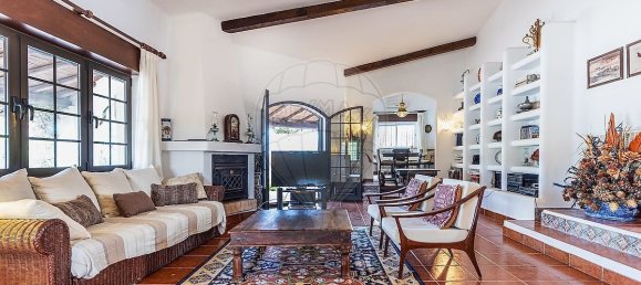 Villa de 3 dormitorios en Mexilhoeira Grande, Portugal No. 34160 8