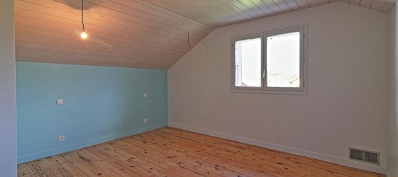 3 bedrooms House in Lathuile, France No. 204194 11