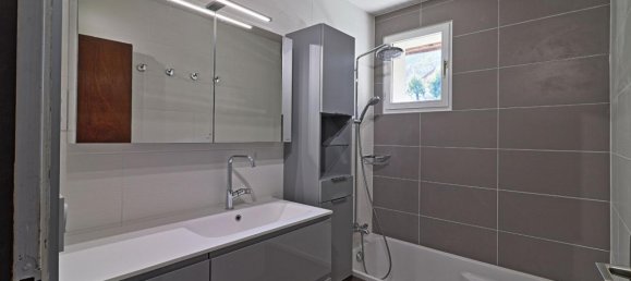 3 bedrooms House in Lathuile, France No. 204194 9