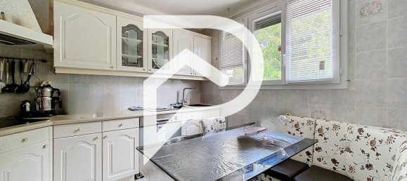 5 bedrooms House in Vernouillet, France No. 261743 3