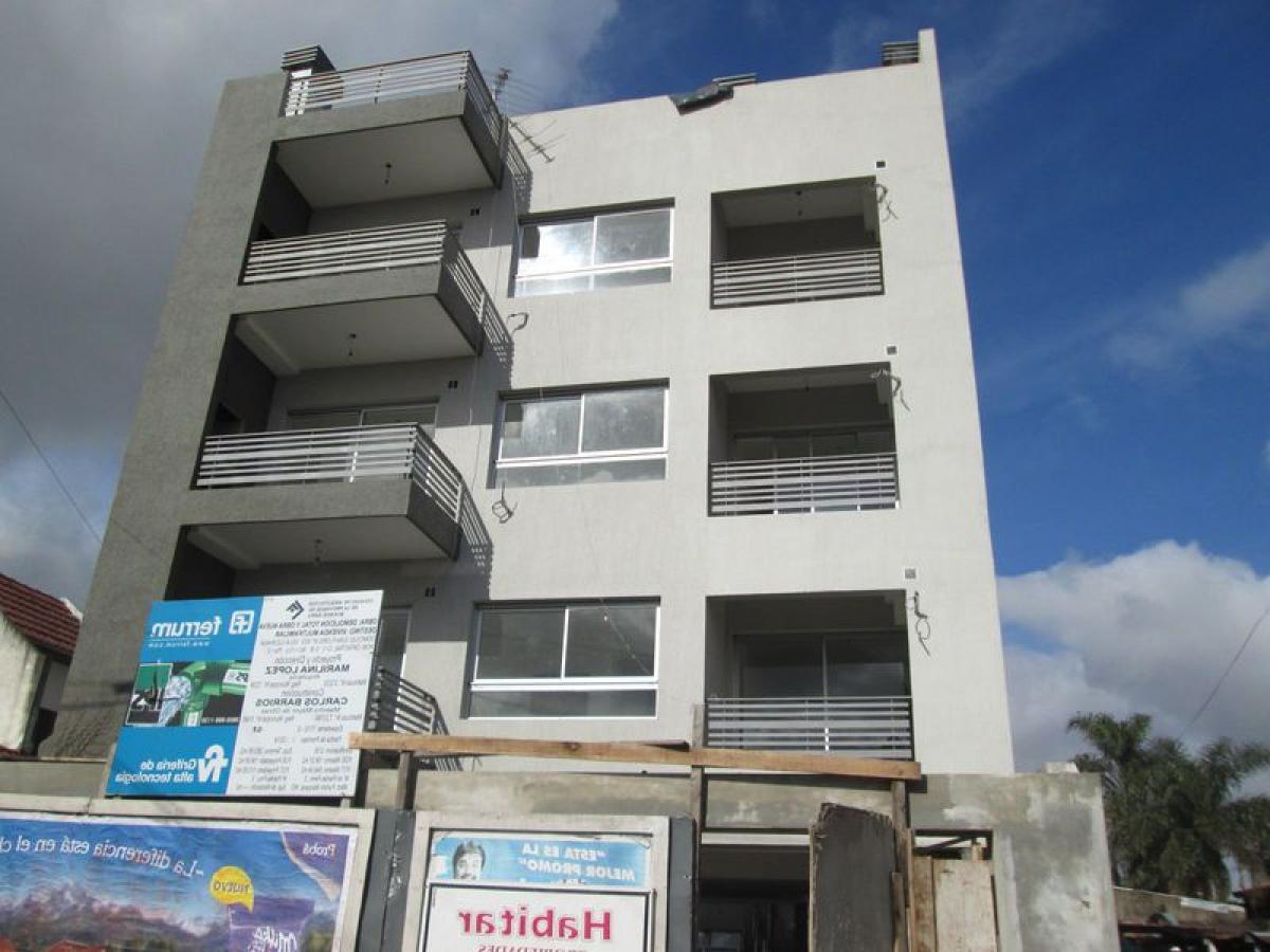 Studio in Bermudez, Argentina No. 10991