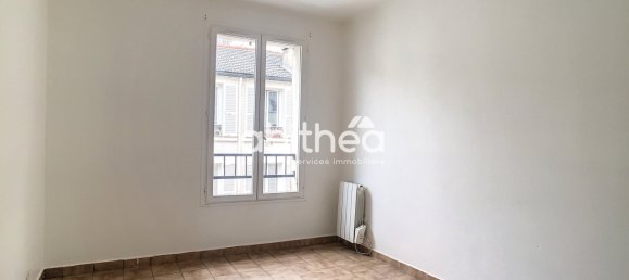 Apartamento de 2 dormitorios en Choisy-le-Roi, France No. 174003 3