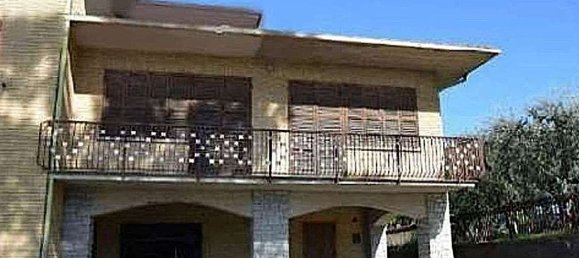 Apartamento de 4 dormitorios en Marsciano, Italy No. 333509 13