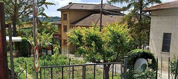 Apartamento de 4 dormitorios en Marsciano, Italy No. 333509 8