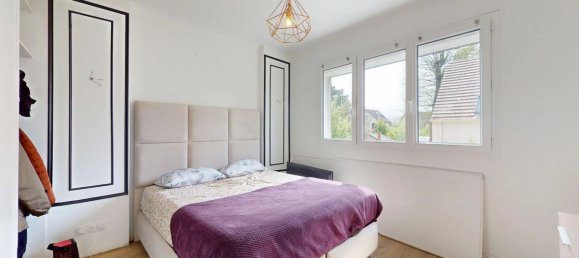 3 bedrooms House in Montfermeil, France No. 329546 9